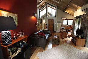 Woodlands Rainforest Retreat