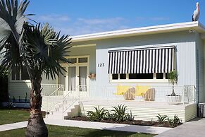 Blue Water Motel