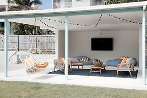 Blue Water Motel