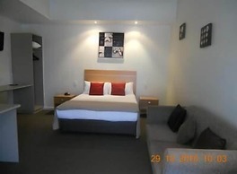 Burkes Hotel Motel
