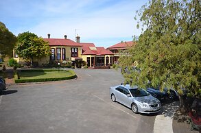 Central Springs Inn