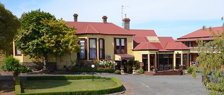 Central Springs Inn