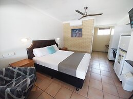 Tropic Coast Motel