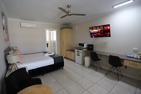 Tropic Coast Motel
