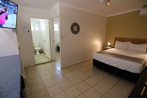 Tropic Coast Motel