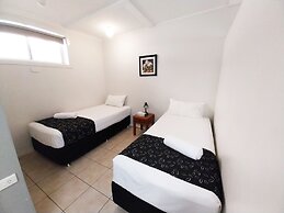 Tropic Coast Motel
