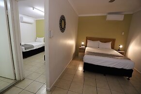 Tropic Coast Motel