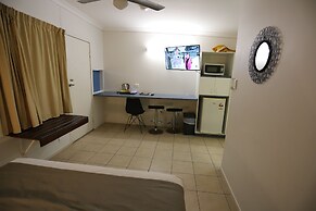 Tropic Coast Motel