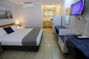 Tropic Coast Motel