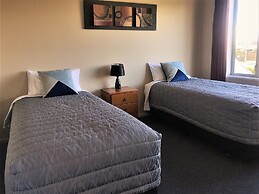 Phoenix Motel