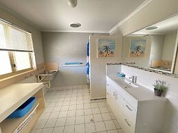 Shark Bay Seafront Apartments