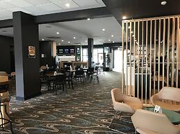 Mornington Hotel