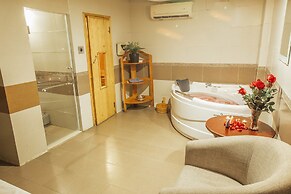 Muong Thanh Vinh Hotel