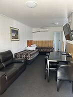 Tudor Motor Lodge