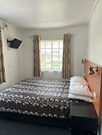 Tudor Motor Lodge