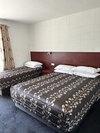 Tudor Motor Lodge