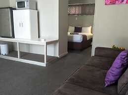 Smerdon Lodge Motel