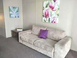 Smerdon Lodge Motel