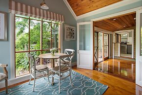 Oak Tree Lodge