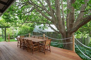 Oak Tree Lodge