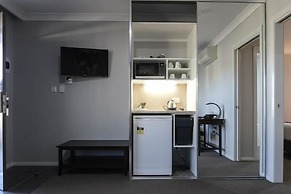 Aastro Dish Motor Inn