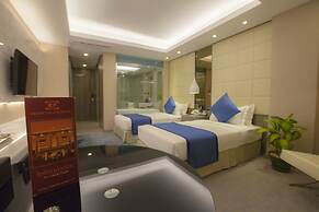 Grand Palace Hotel