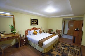 Grand Palace Hotel