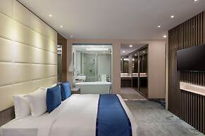 Grand Palace Hotel