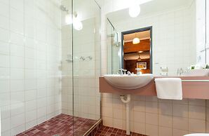 Armour Motor Inn