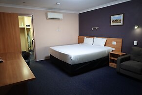Sun Palms Motel