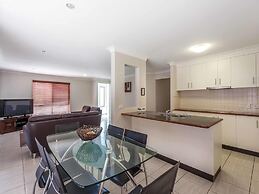 Annand Mews Serviced Apartments