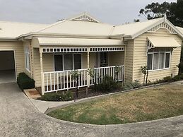 Yarra Gables