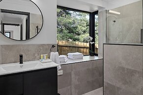 Yarra Gables