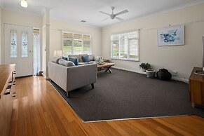 Yarra Gables
