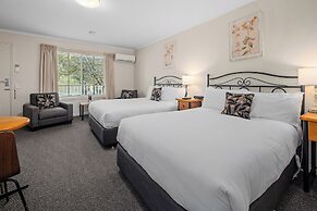 Yarra Gables