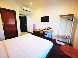 REGALODGE HOTEL & SPA