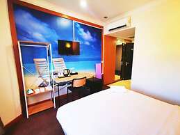 REGALODGE HOTEL & SPA