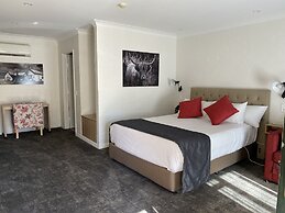 Town Square Motel