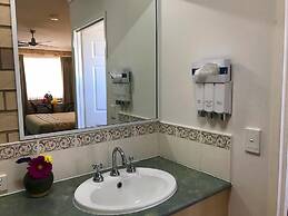 Starlight Motor Inn