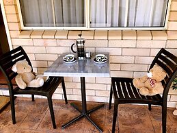 Starlight Motor Inn