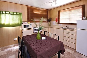 Mapleton Cabins & Caravan Park