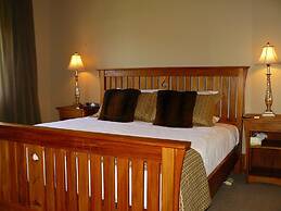Holly Homestead B&B