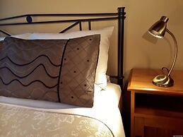 Holly Homestead B&B