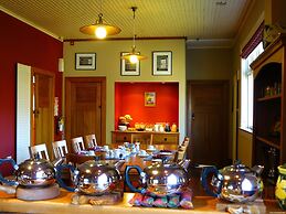 Holly Homestead B&B