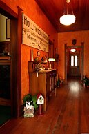Holly Homestead B&B