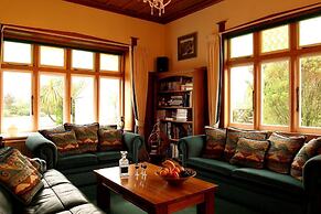 Holly Homestead B&B