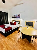 Downs Motel