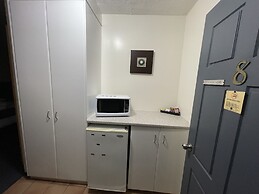 Lakeview Motor Inn