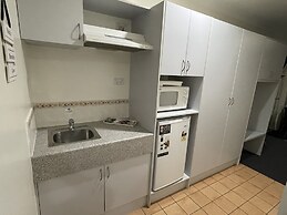 Lakeview Motor Inn