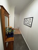 Lakeview Motor Inn
